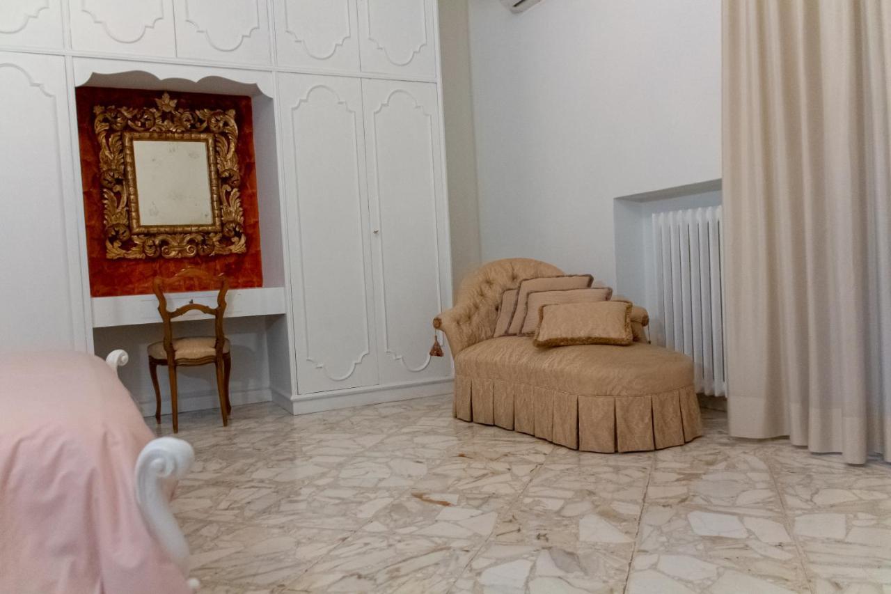 Отель Interno 9 Бари Экстерьер фото